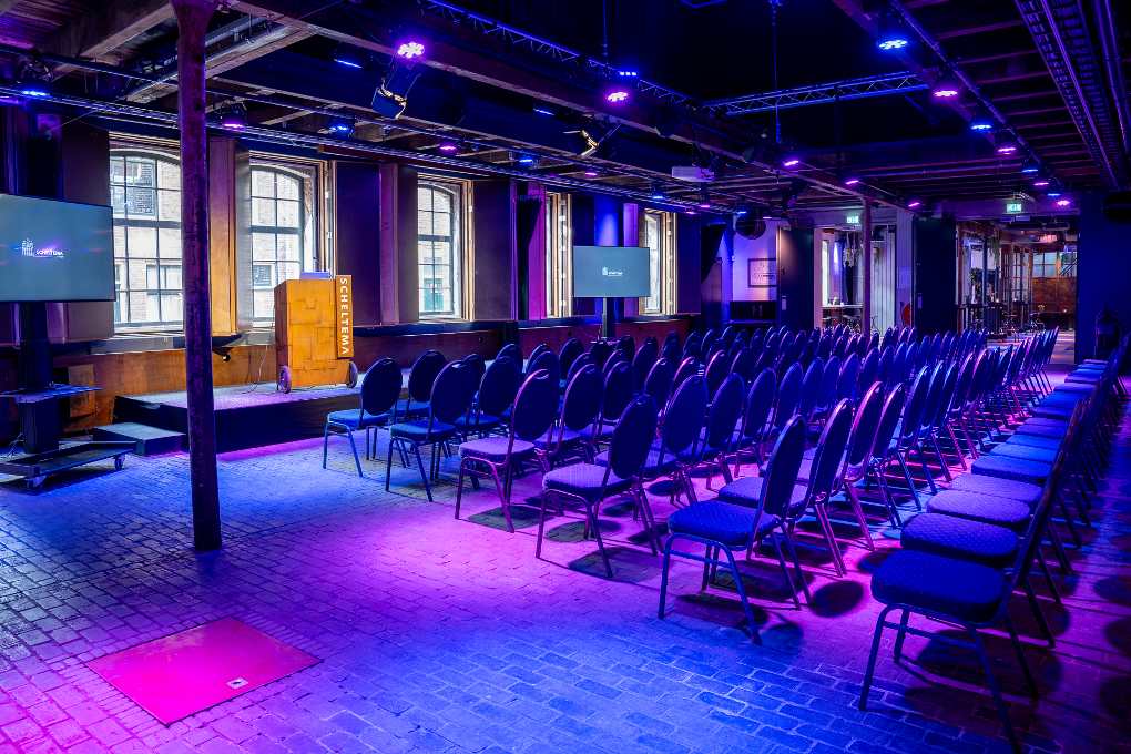 Lege theaterzaal van Scheltema Leiden